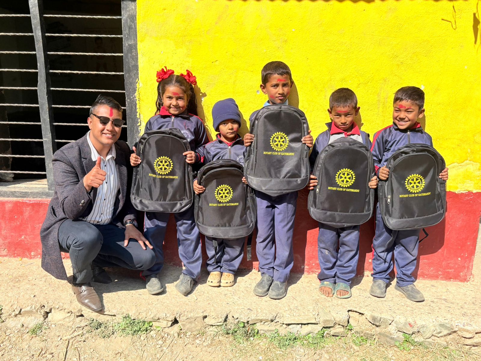 Rotary Club of Kathmandu’s Project JHOLA Benefits Over 1,000 Students in Gulmi